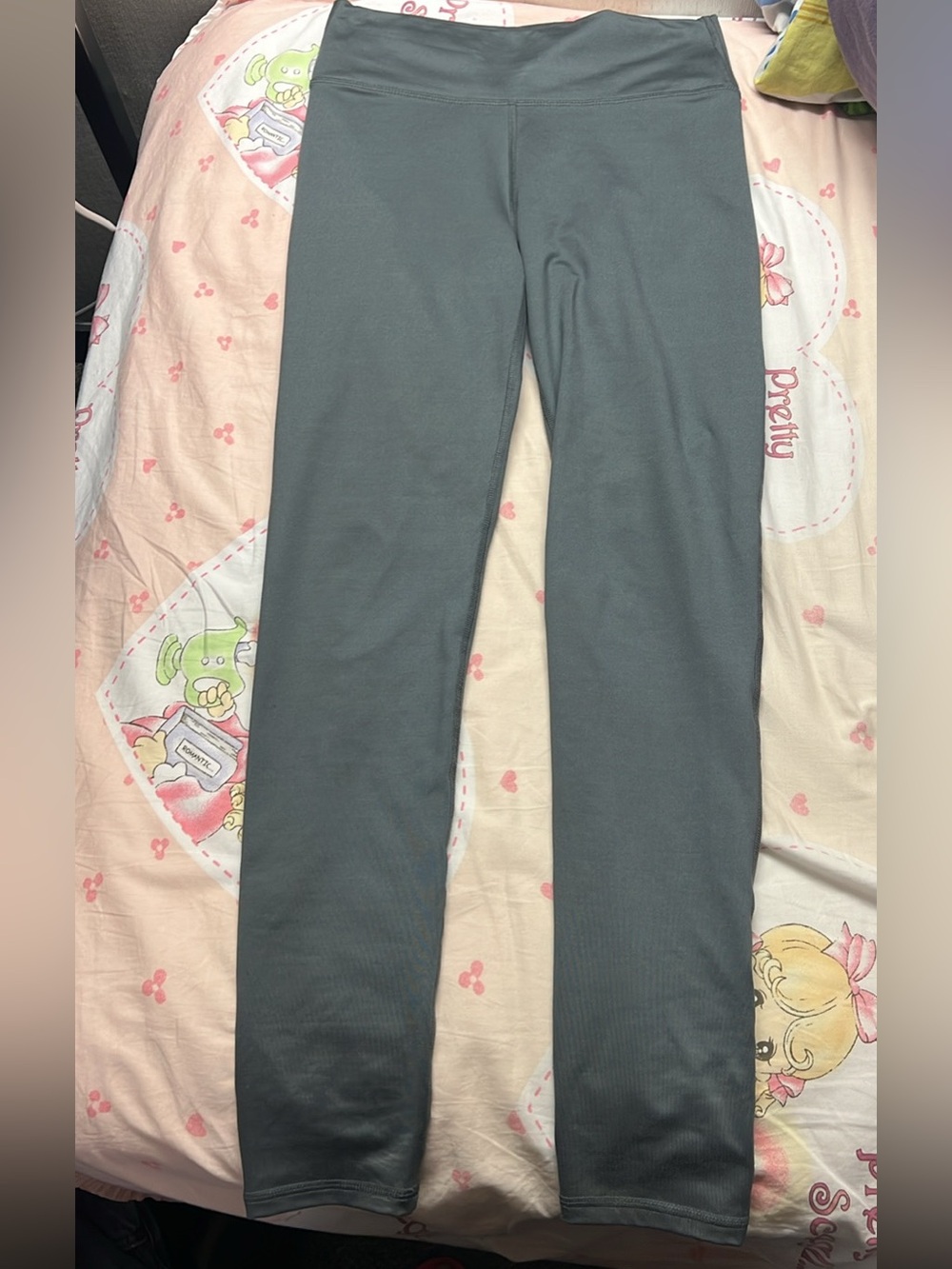Fabletics grey leggings